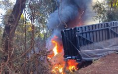 homem-morre-carbonizado-apos-caminhao-pegar-fogo-ao-cair-de-ponte-em-palmital